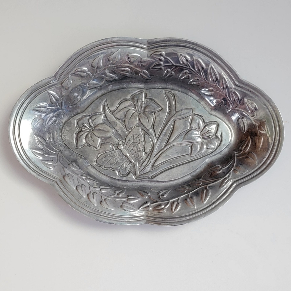 Lenox Floral Butterfly Aluminum Oval Tray